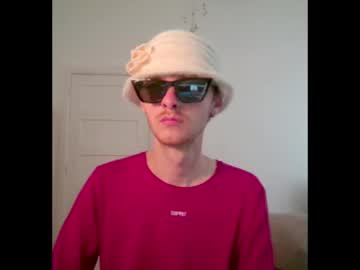 fitboi420 - Live Performer