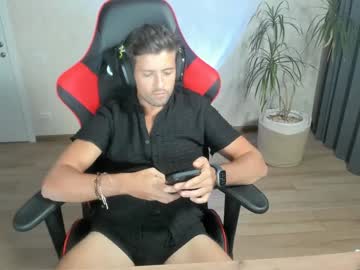 fitnesspeachh - Live Performer