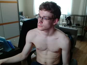 Fitwhiteboy01, Age 24, M – Muscle & Uncut - Live Performer