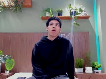 Fl0wer_boy, Age 20, M - Live Performer