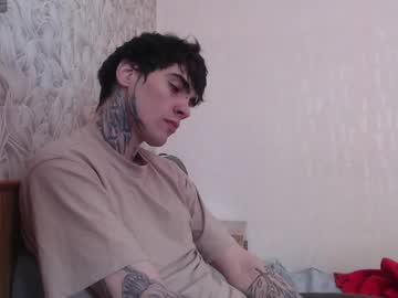 Fredzo777, Age 20, M – Lovense & Daddy - Live Performer