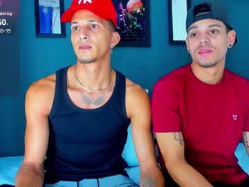Friendsofeverything_, M – Cum & Pvt - Live Performer