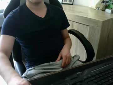 Gayboy69666246, Age 30, M – New & Gay - Live Performer