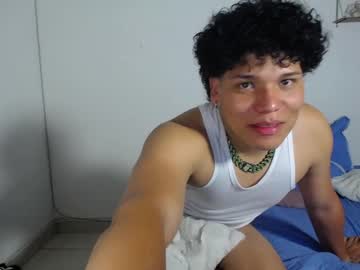 Goldendiboy_, Age 22, M – Gay & New - Live Performer