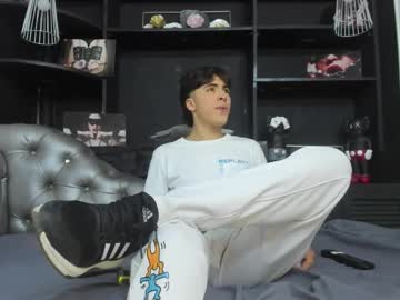 Heellboy_, Age 19, M – New & Teen - Live Performer