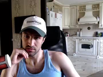 huggo_m - Live Performer