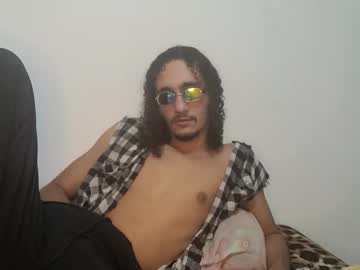Hungtwinkbrazil, Age 23, M - Live Performer