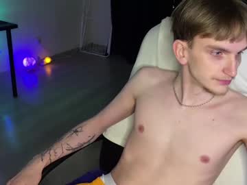 iloveeyooumore - Live Performer