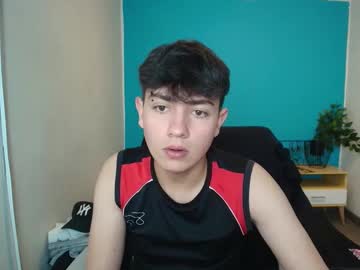 Ithan__, Age 19, M – 18 & Young - Live Performer