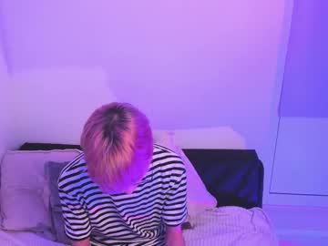 Jasper_wilson, Age 21, M – Feet & Blonde - Live Performer
