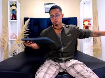 Jayden_morris, Age 24, M – Cum & 18 - Live Performer