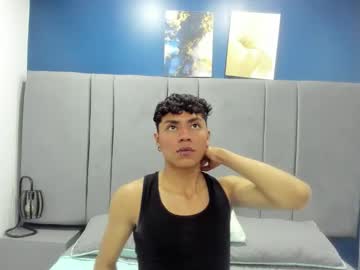 Jhundy_, Age 18, M – New & Shaved - Live Performer