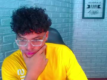 Joe_moore, Age 19, M – Bigcock & Bigass - Live Performer