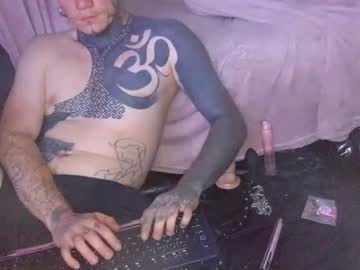 Jonesdark, Age 25, M – Gay & New - Live Performer