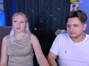 Kael_nox, Age 21, M – Feet & Blonde - Live Performer