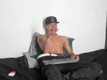 Kodda_999, Age 20, M – Latino & Skinny - Live Performer