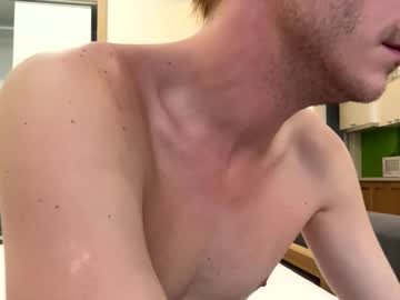 Konor1919, M – Young & Gay - Live Performer