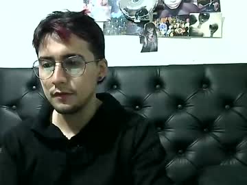 L_one888, M – Colombiangay - Live Performer