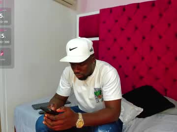 latrellx7 - Live Performer