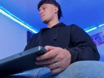 Liam_thurner, Age 20, M – Sexy & Young - Live Performer