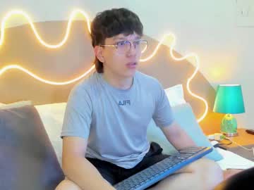 Little_mattew, Age 18, M – Gay & Young - Live Performer