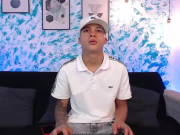 Littlemax_, M – 18 & Bigcock - Live Performer