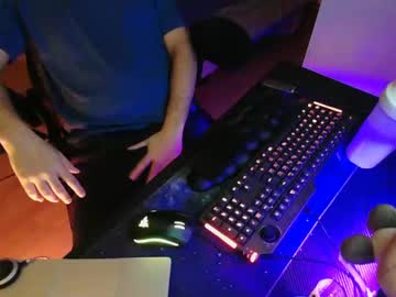 Lonejerk567322, Age 26, M – Uncut & Thick - Live Performer