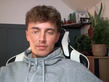 Luciancrowe, Age 20, M – British & Twink - Live Performer