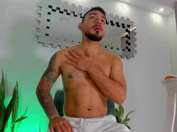 Luck_andrew, Age 26, M – Ass & Cum - Live Performer