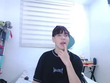 Lucky_strickee, M – Anal & Lovense - Live Performer