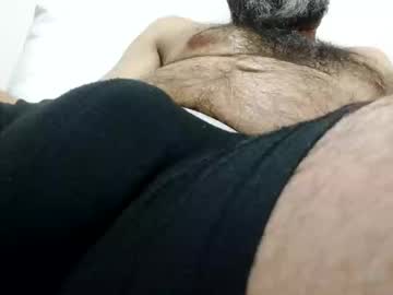 luis2988z - Live Performer