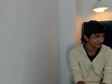 Maicol_cum23, M – Fuck & Gay - Live Performer