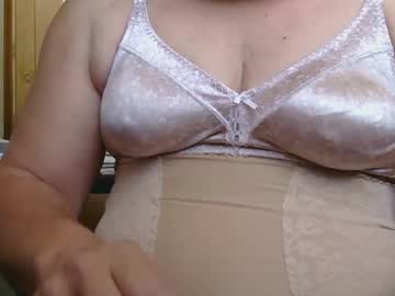 Manwithboobs, Age 68, from Illinois, United States – Bra & Boobs - Performer Image Manwithboobs, Age 68, from Illinois, United States – Bra & Boobs - Profile Photo