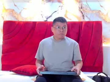 Mateo_dogirama, Age 26, M – Bigcock & Cum - Live Performer