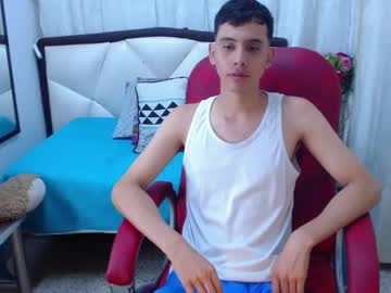 mateo_strogn - Live Performer