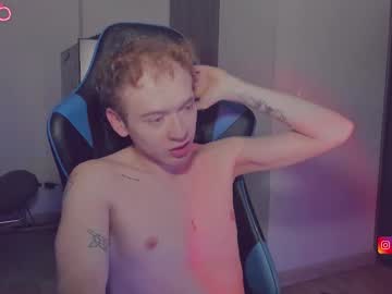Mathwx_, Age 24, M – Asian & Smoke - Live Performer
