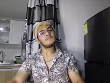 Matt_miller12, Age 22, M – Latino & Cum - Live Performer