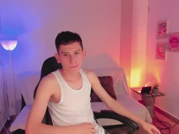 Max_fire_, Age 19, M – 18 & Deepthroat - Live Performer