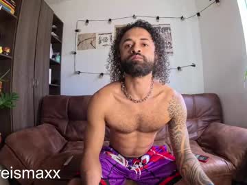 Max_greenn, Age 28, M – Hairy & Muscle - Live Performer