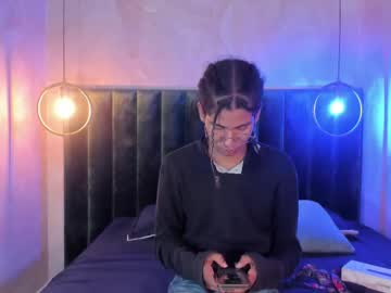 maxim_walker - Live Performer