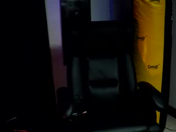 Maximo_vega, Age 29, M – Lovense & Muscle - Live Performer