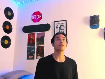 Meluzeros_, Age 19, M – Skinny & Bigdick - Live Performer