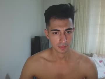 Merlin_yvm, Age 22, M – Cum & Bigcock - Live Performer
