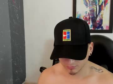 mikke_love - Live Performer