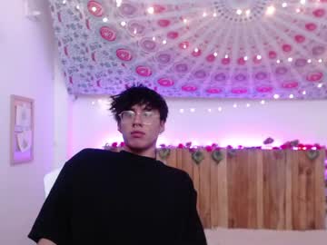 Milo_bennett, Age 19, M - Live Performer