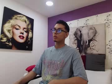 Moy_so, Age 21, M – Skinny & Bigcock - Live Performer
