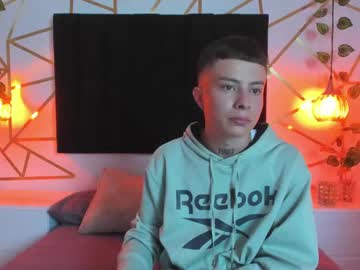 Nascary_fox, Age 19, M – Bigcock & Cum - Live Performer