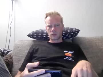 naughtysubboy87 - Live Performer