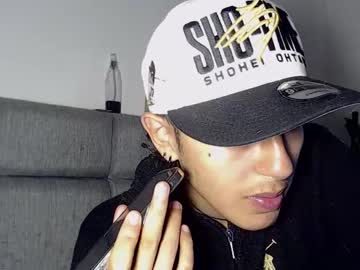 Naytonfreeman, Age 21, M – Bigcock & New - Live Performer