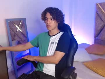 nickolas_moon - Live Performer